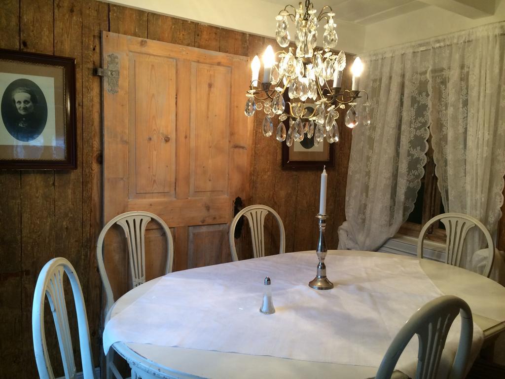 Gjestehuset Ibsen Grimstad  Dış mekan fotoğraf