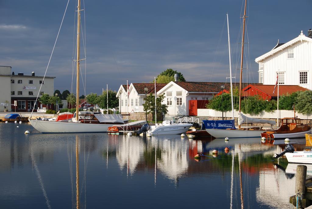 Gjestehuset Ibsen Grimstad  Dış mekan fotoğraf